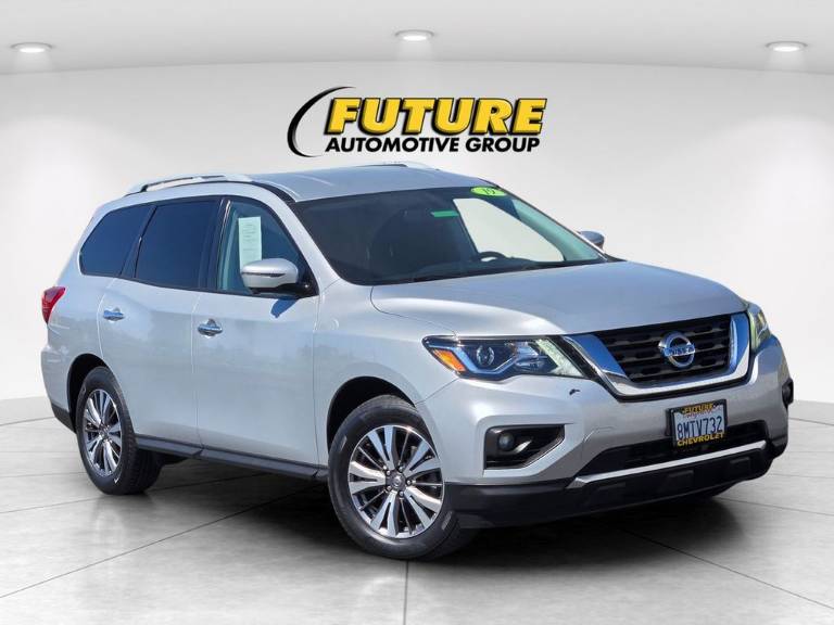 2019 Nissan Pathfinder SL