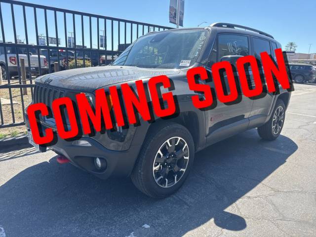 2023 Jeep Renegade Trailhawk