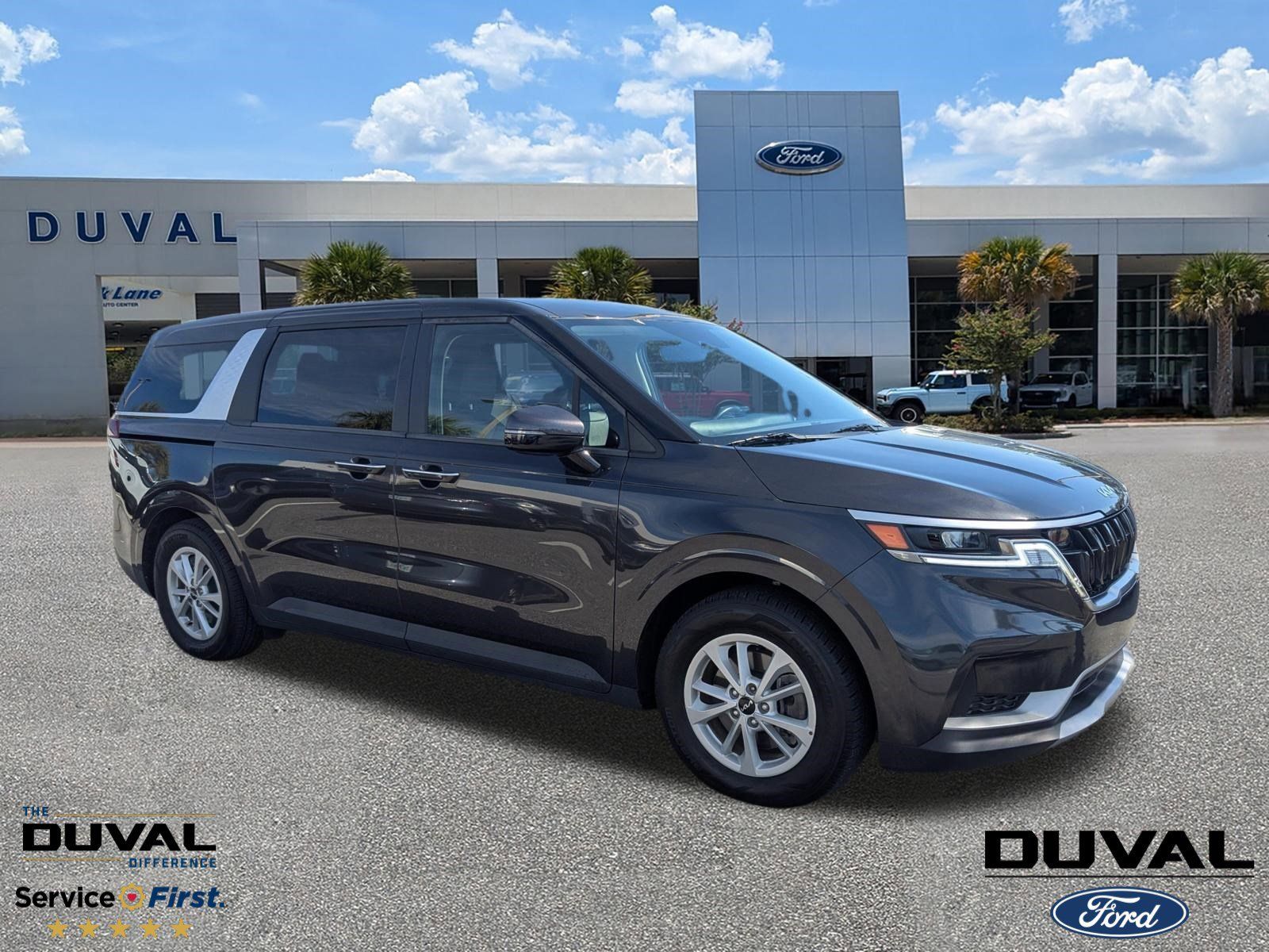 2024 Kia Carnival LX