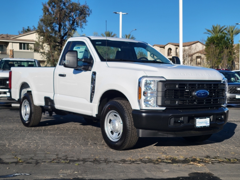 2026 Ford Super Duty F-350 SRW XL