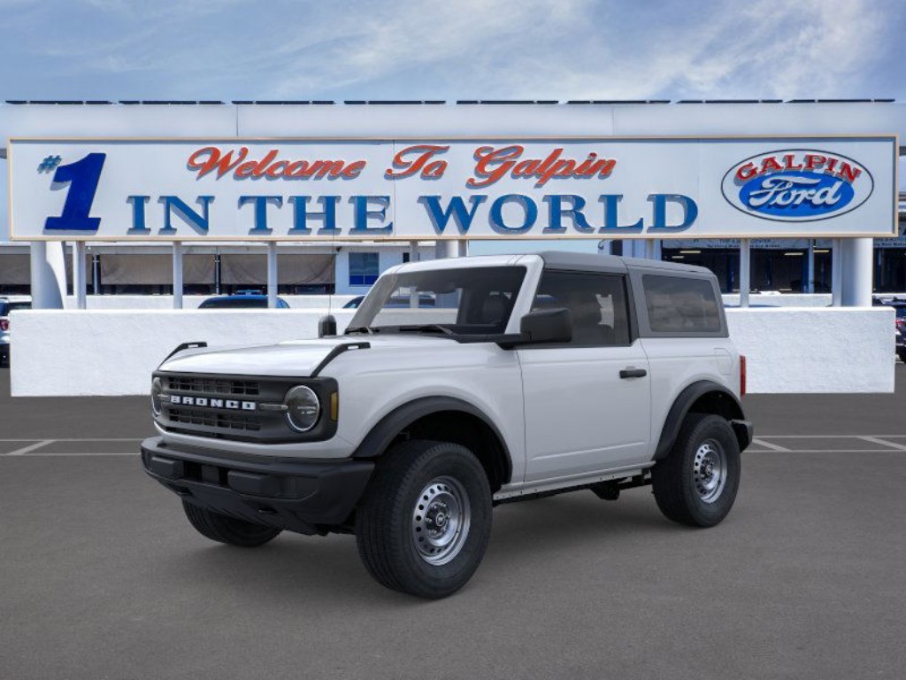 2026 Ford Bronco Base