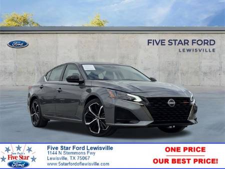 2025 Nissan Altima 2.5 SR