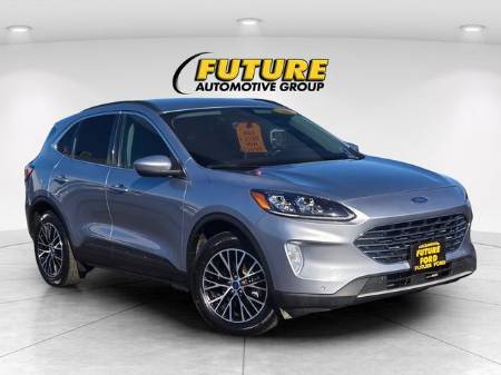 2022 Ford Escape Plug-In Hybrid Titanium