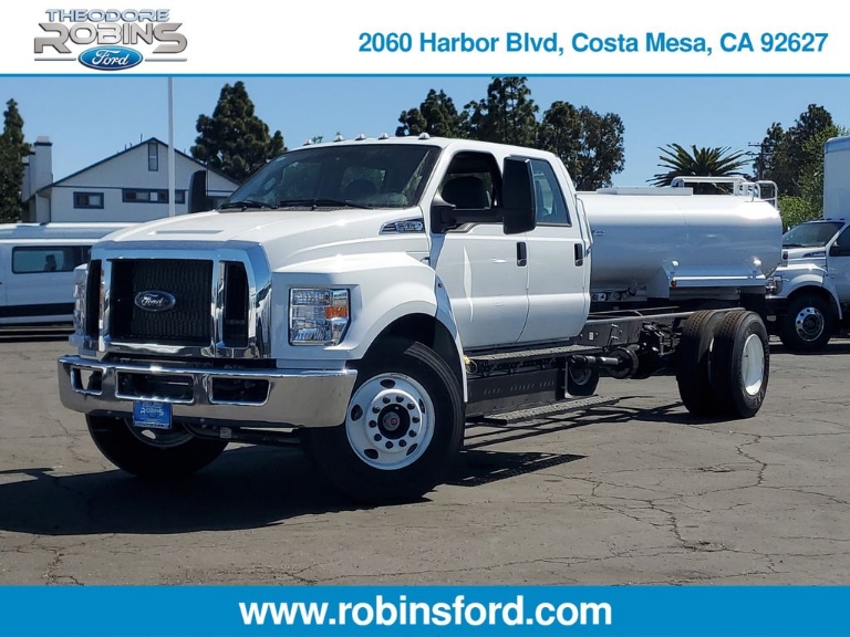 2027 Ford F-650SD Base