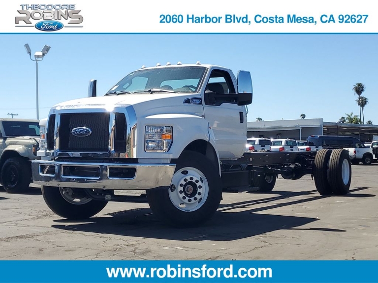 2027 Ford F-650SD Base
