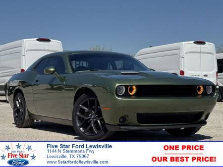 2021 Dodge Challenger SXT