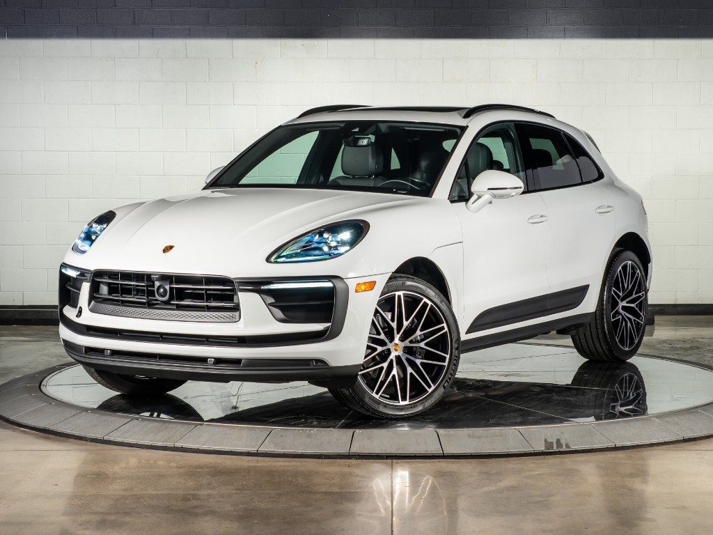 2026 Porsche Macan