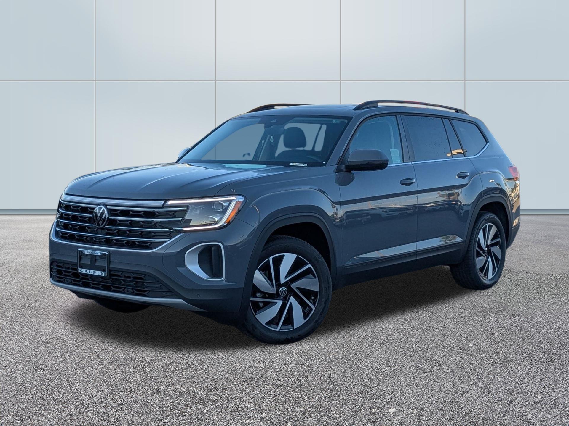 New 2026 Volkswagen Atlas SE w/Technology