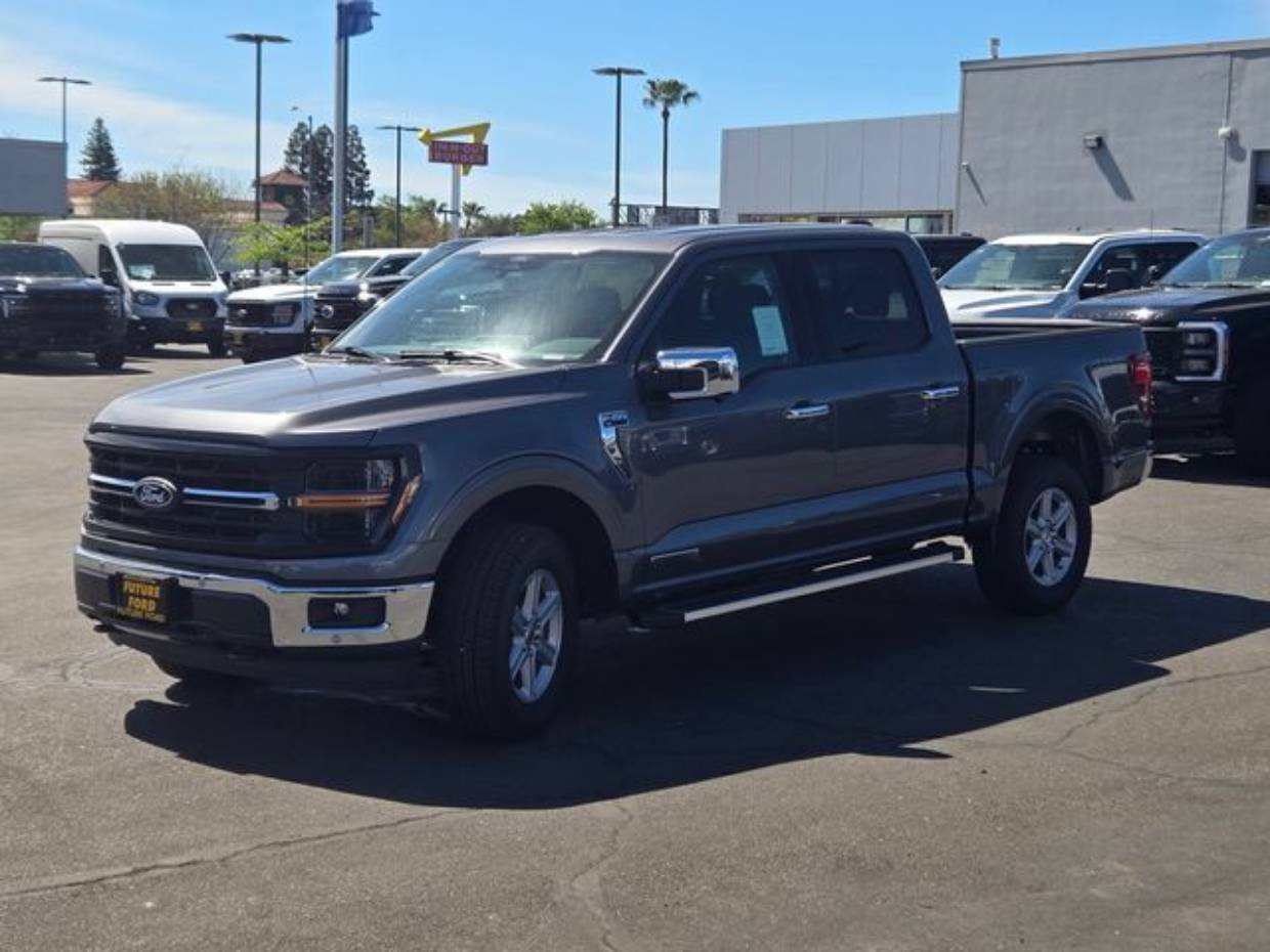 2025 Ford F-150 Lariat - Photo 13