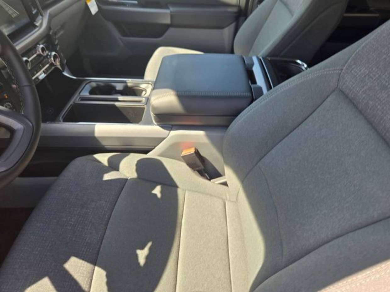 2025 Ford F-150 Lariat - Photo 17