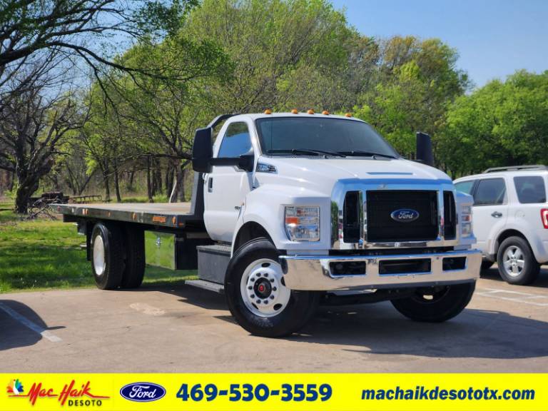 2022 Ford F-750SD Base