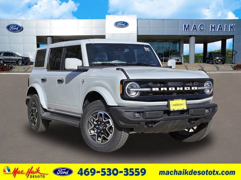 2026 Ford Bronco Outer Banks