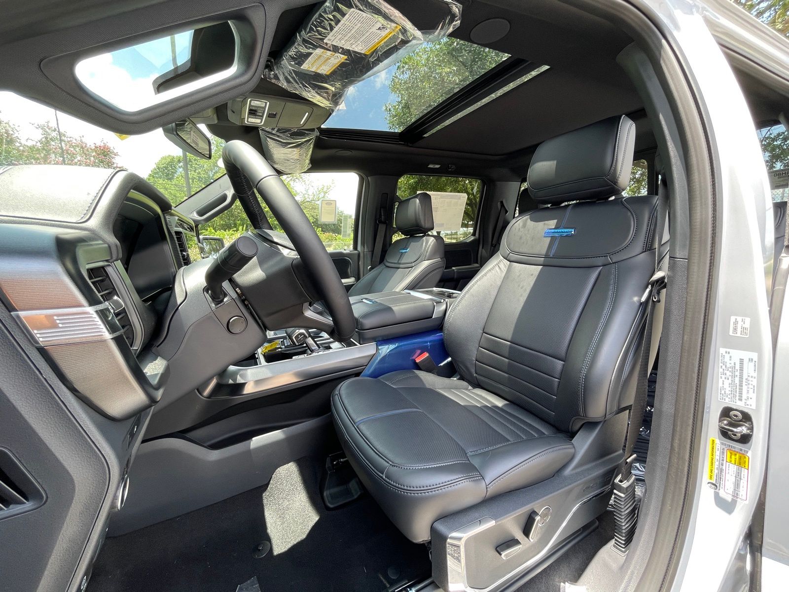 2025 Ford F-150 Platinum - Photo 7