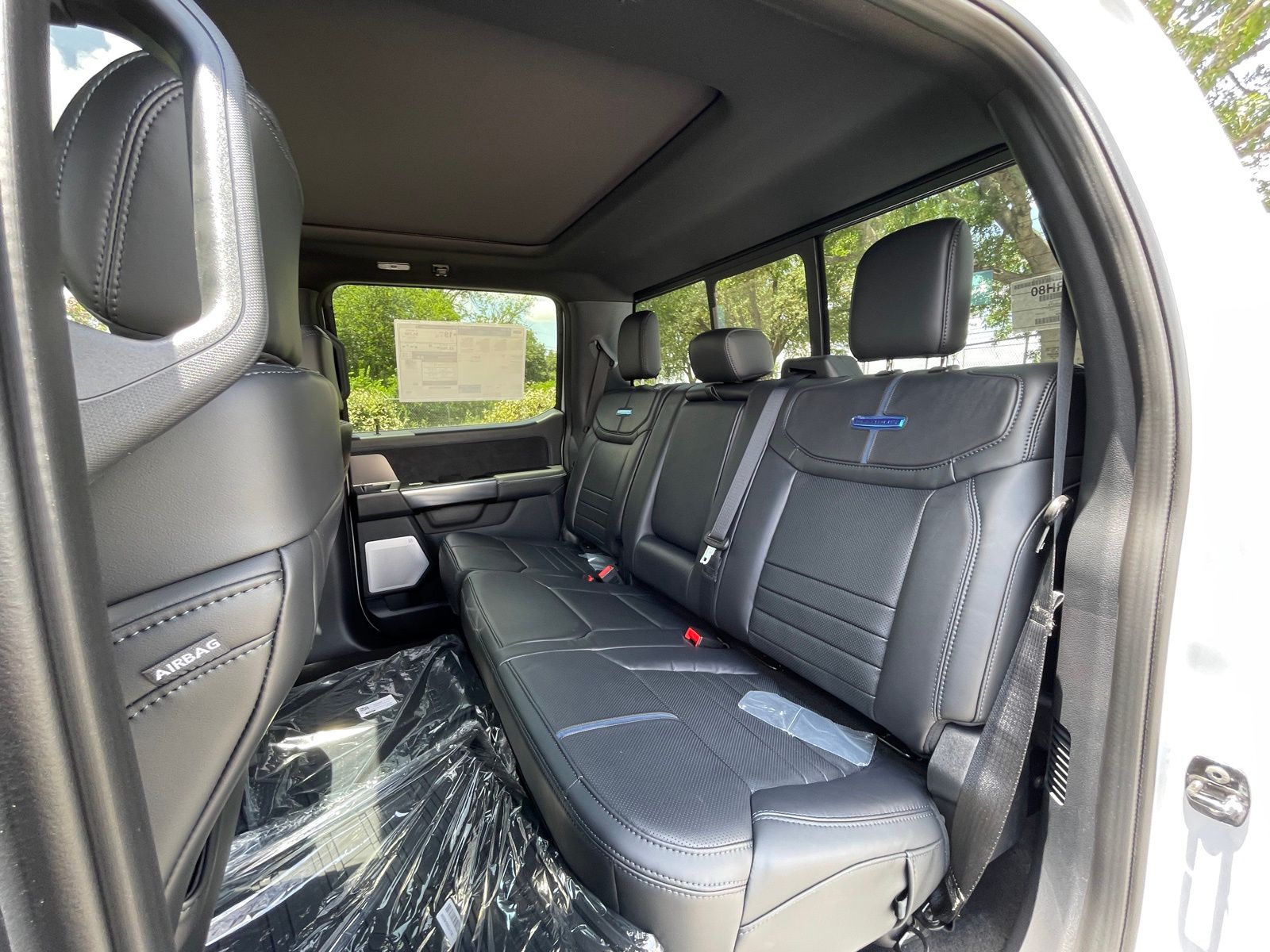 2025 Ford F-150 Platinum - Photo 8