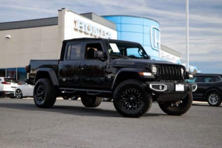 2021 Jeep Gladiator 4DR 4WD