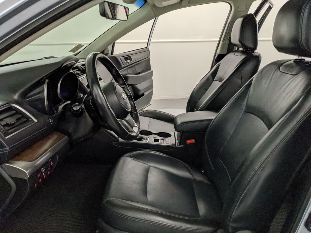 2019 Subaru Outback Limited - Photo 17