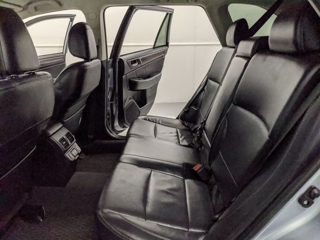 2019 Subaru Outback Limited - Photo 18