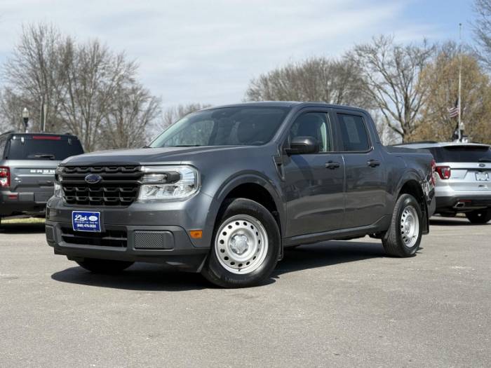 2022 Ford Maverick XL