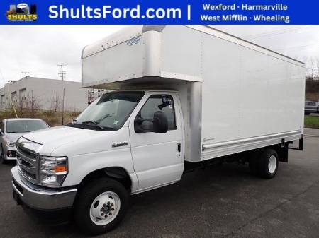 2026 Ford E-450SD Base