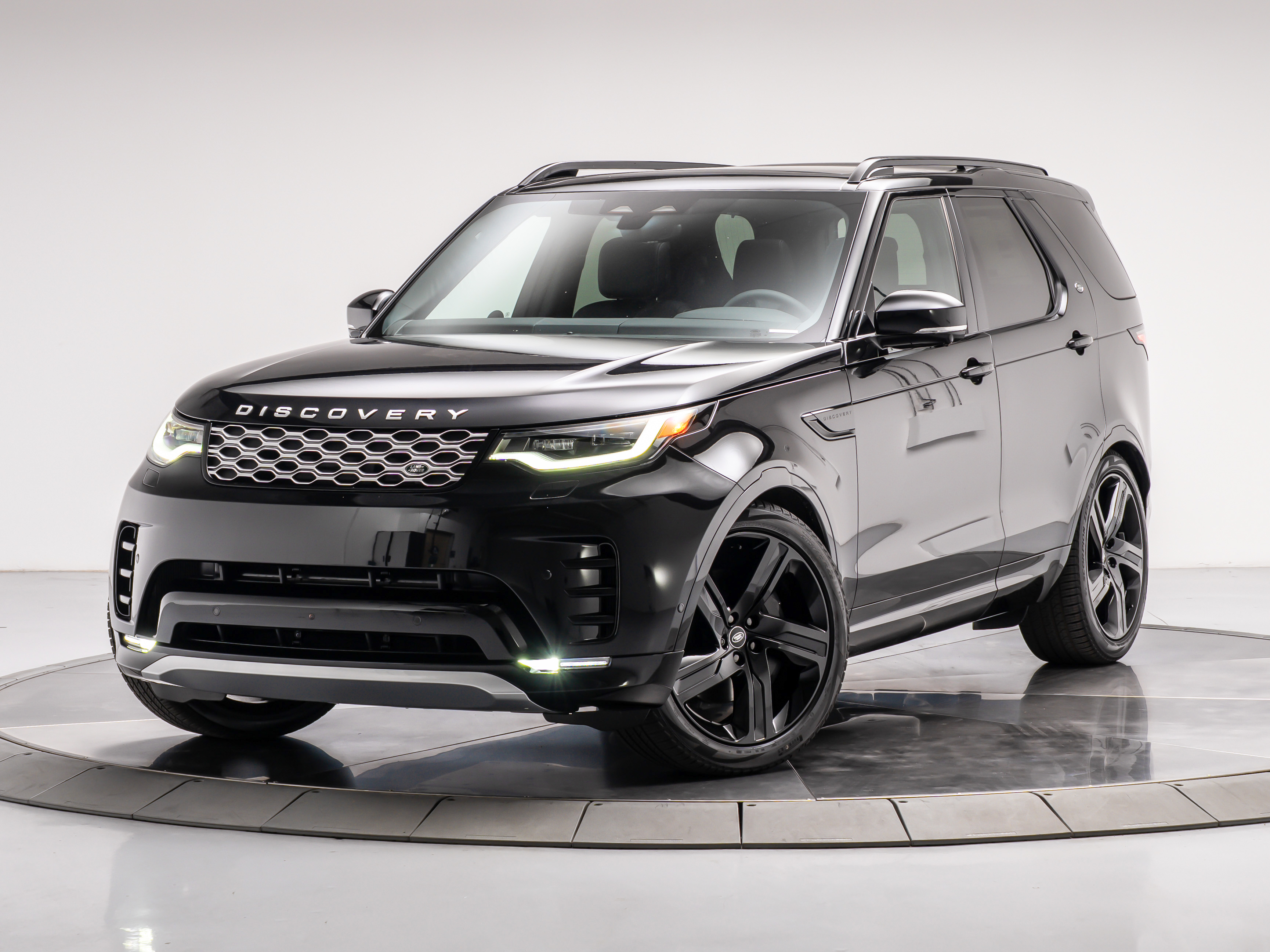 New 2026 Land Rover Discovery Gemini Edition