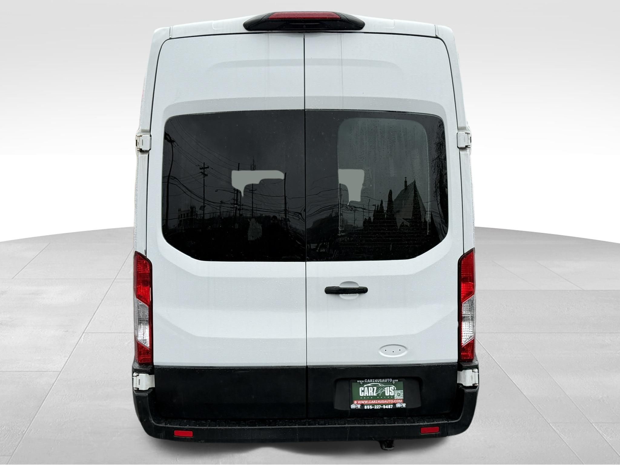 2023 Ford Transit Passenger Van XL - Photo 8