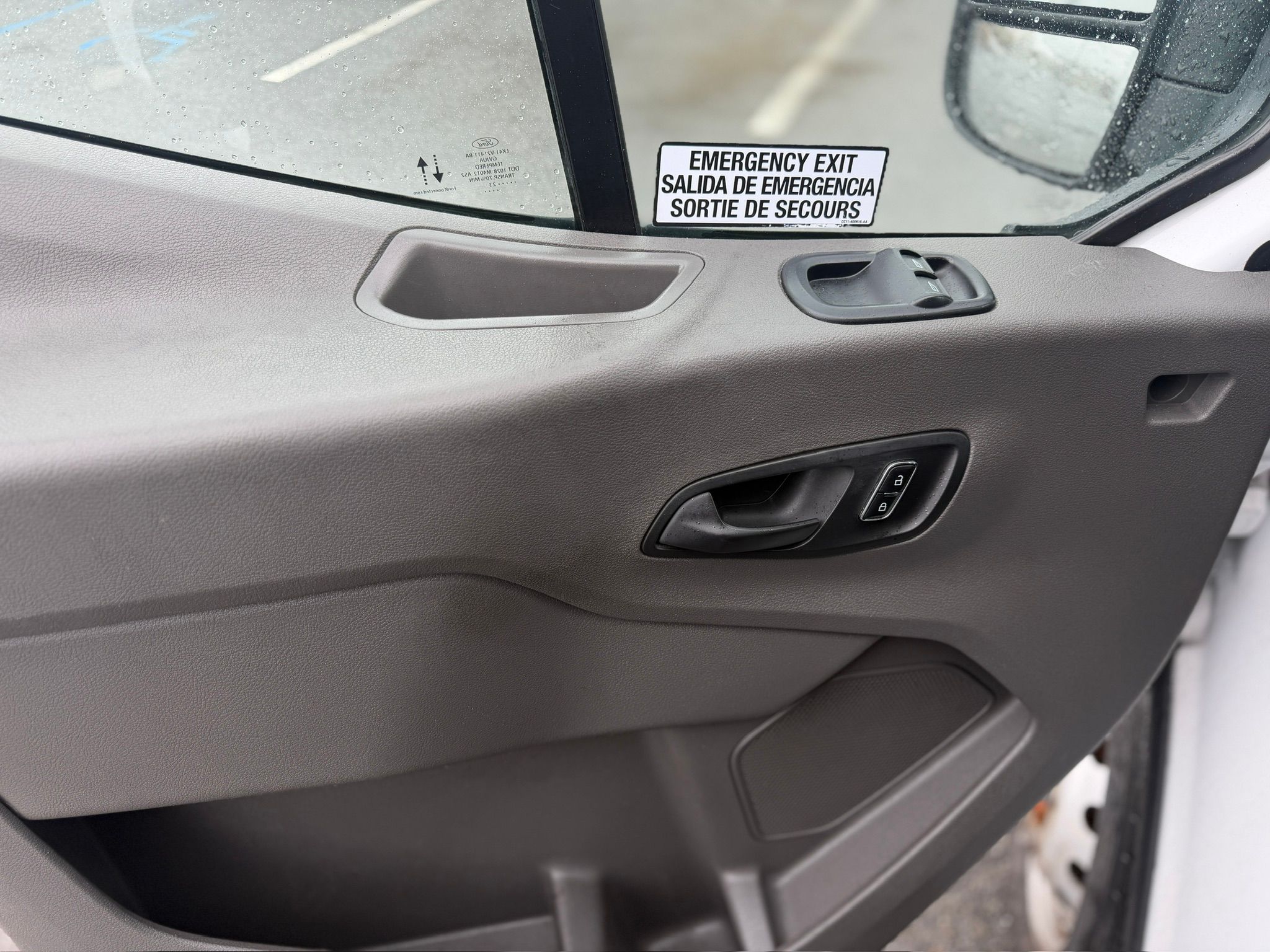 2023 Ford Transit Passenger Van XL - Photo 17