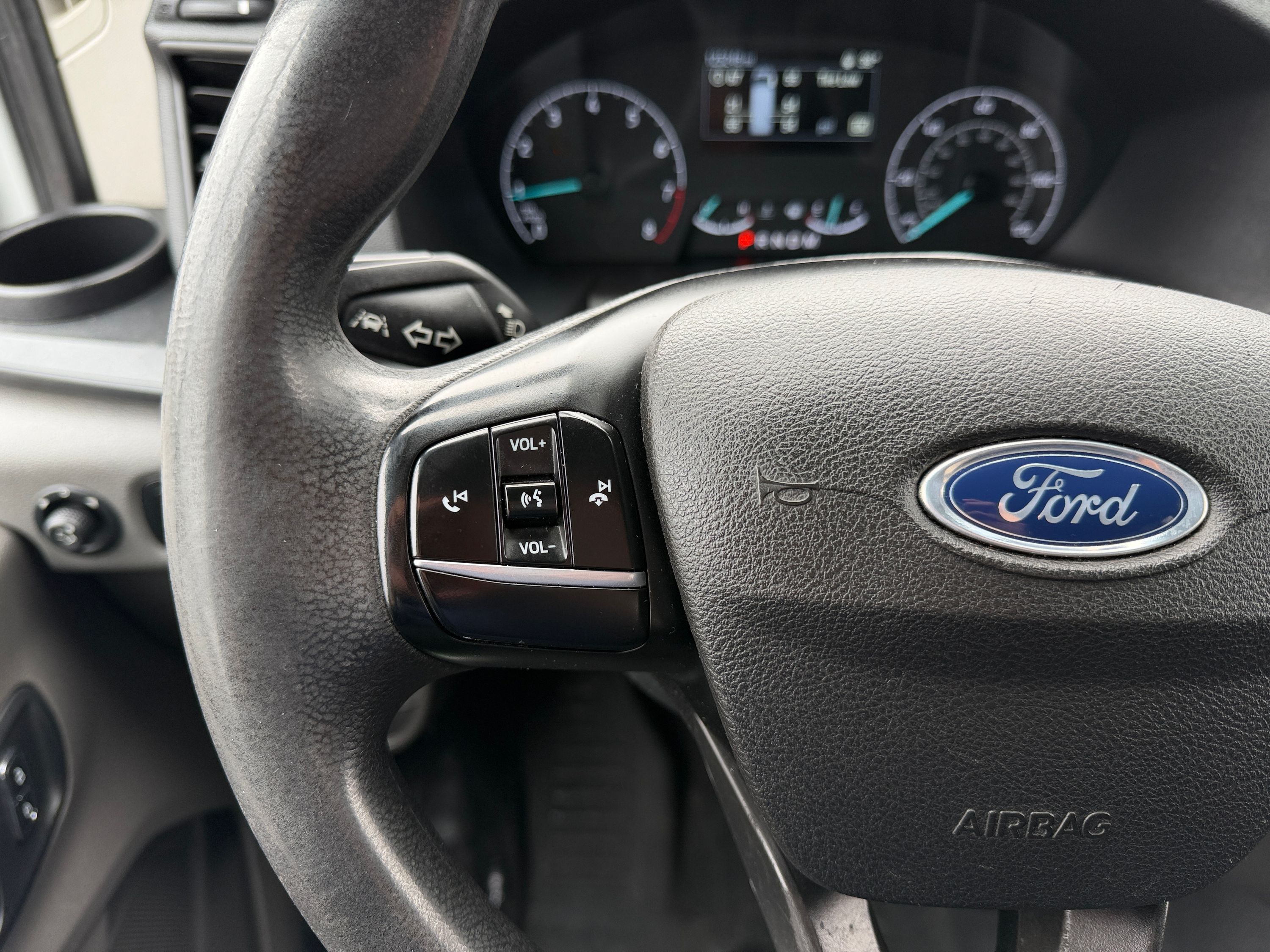 2023 Ford Transit Passenger Van XL - Photo 37