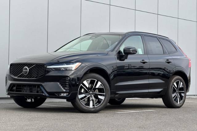 2026 Volvo XC60 B5 Plus