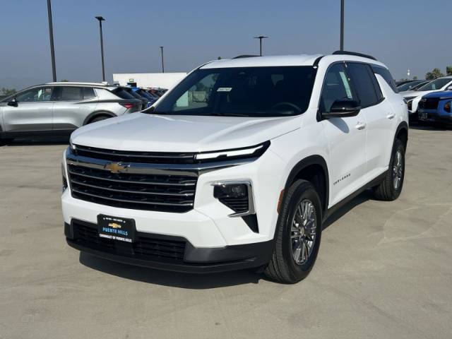 2026 Chevrolet Traverse FWD LT