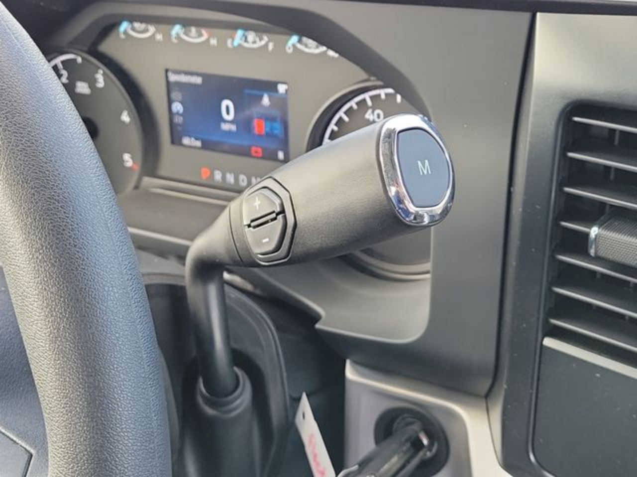 2025 Ford F-350 Super Duty Chassis Cab XL - Photo 15