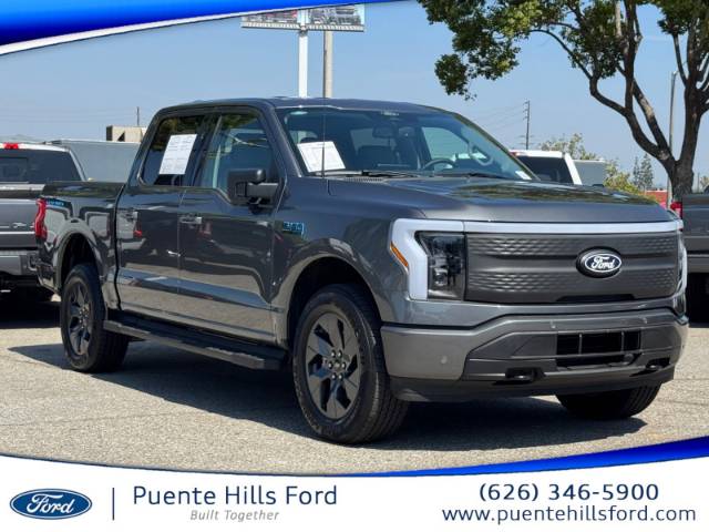 2025 Ford F-150 Lightning Flash