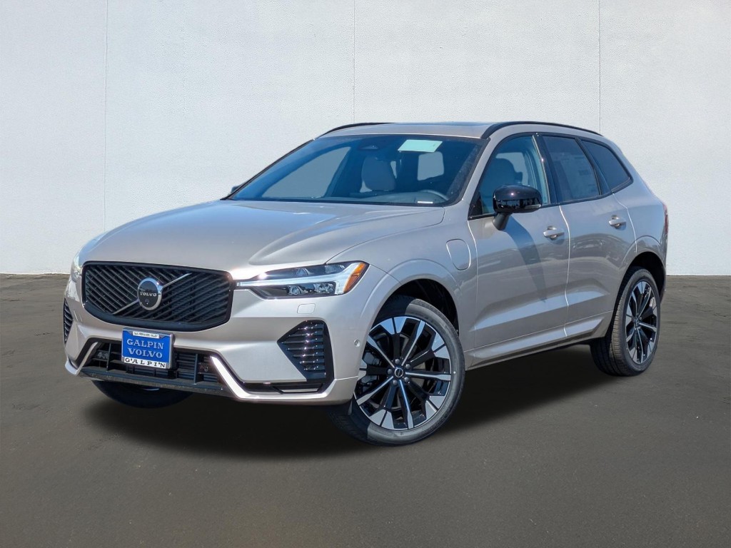 2026 Volvo XC60 T8 Plus Dark