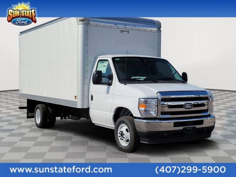 2027 Ford E-Series Cutaway Base