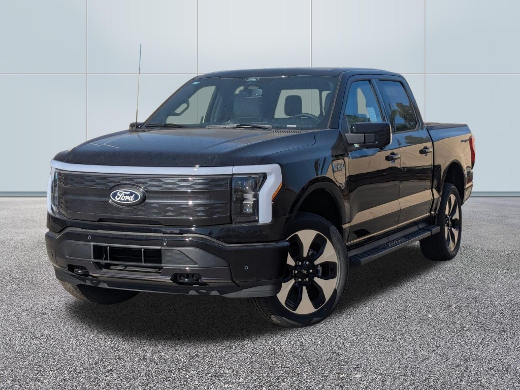 2025 Ford F-150 Lightning Platinum