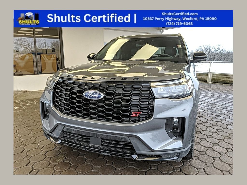 Used 2025 Ford Explorer ST