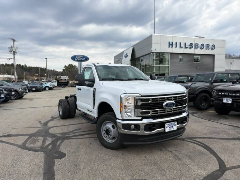 2026 Ford Super Duty F-350 DRW XL