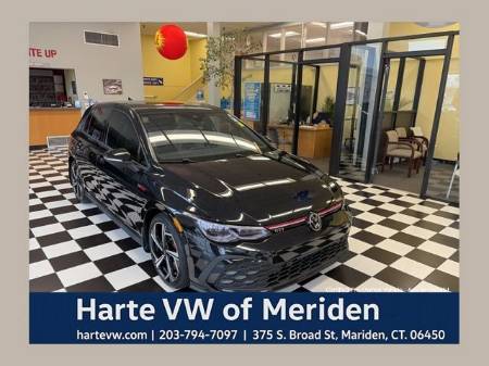 2024 Volkswagen Golf GTI SE