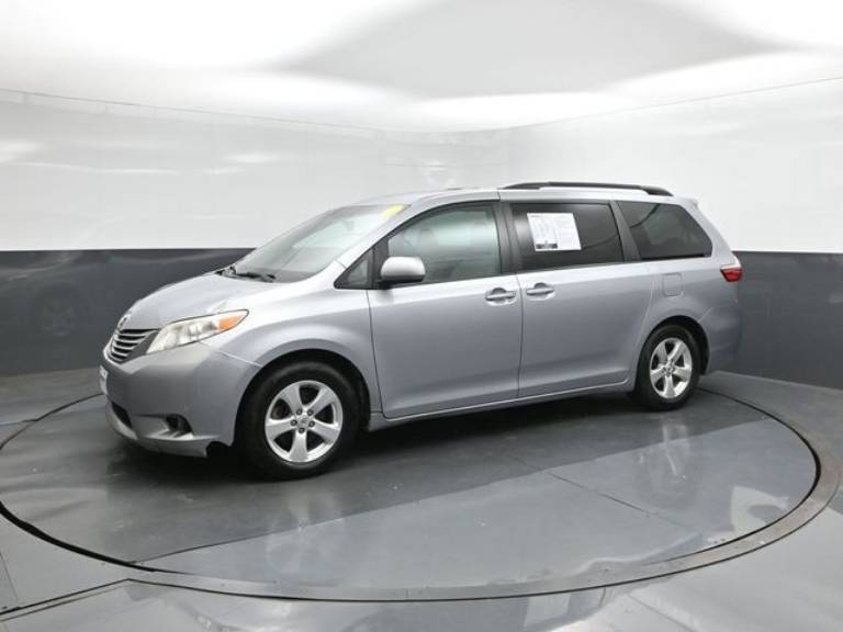 2015 Toyota Sienna LE