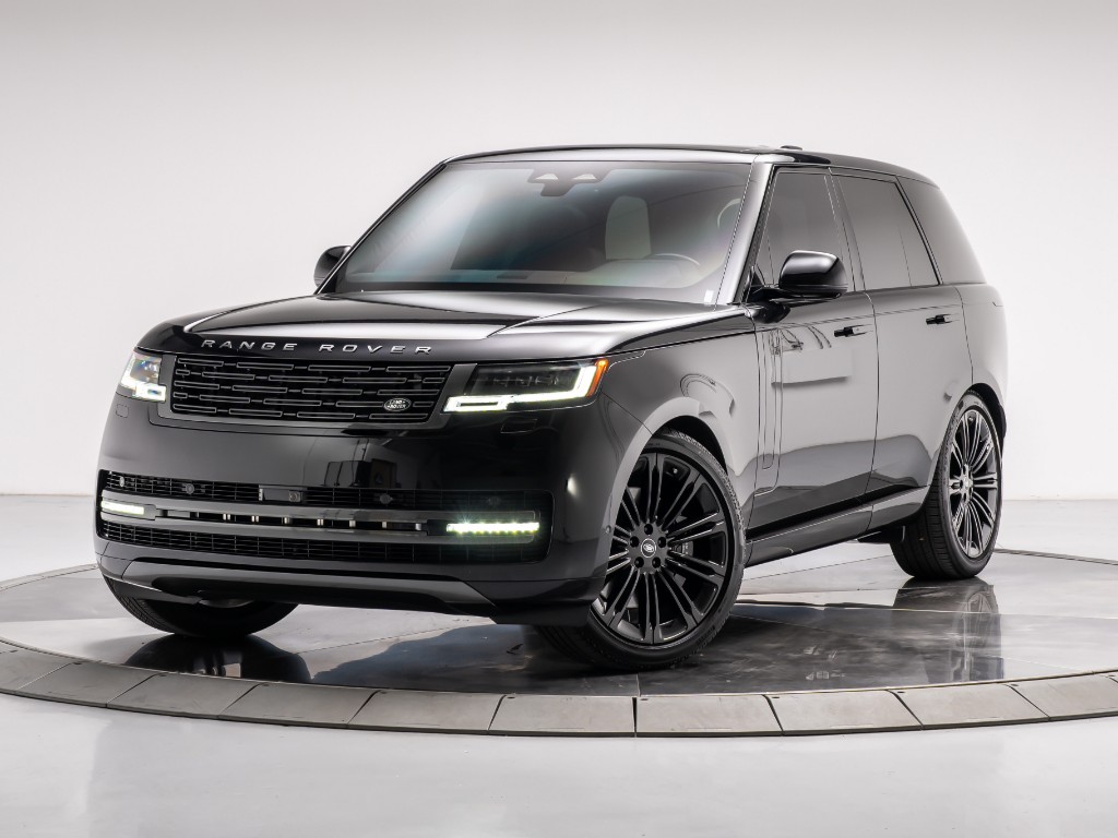 2025 Land Rover Range Rover P530 SE
