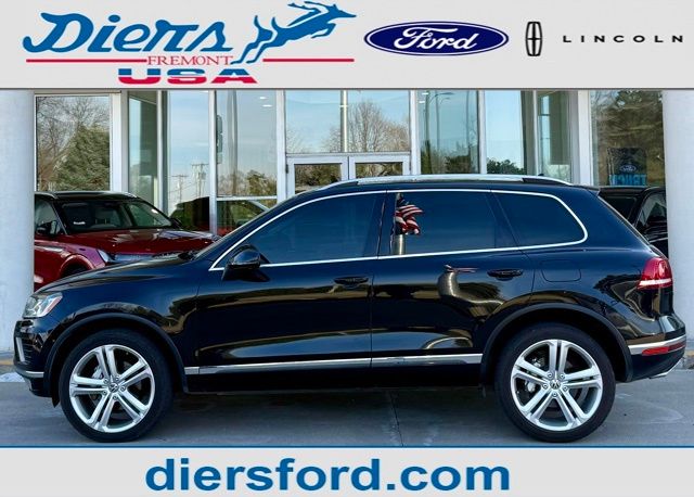2016 Volkswagen Touareg Executive
