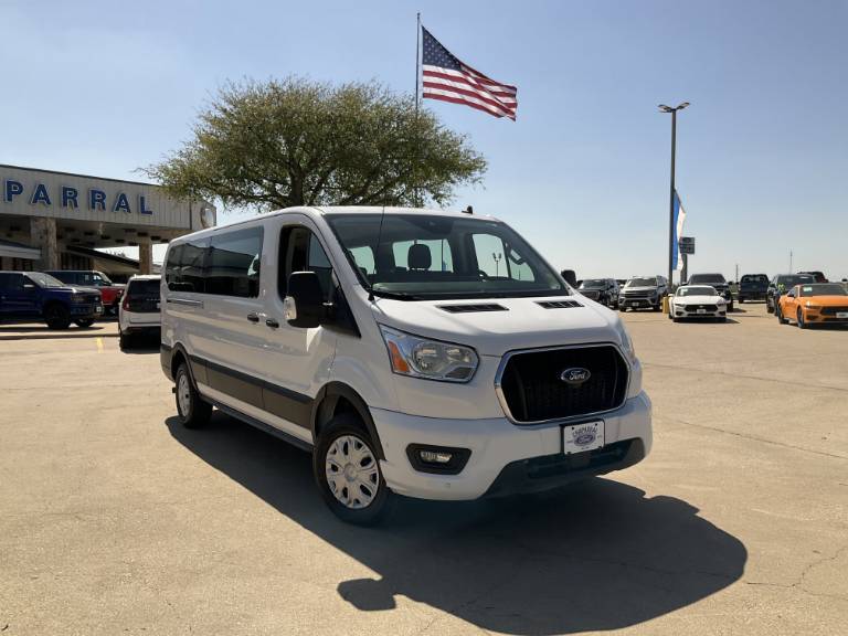 2022 Ford Transit Passenger Wagon XL