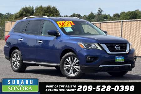 2020 Nissan Pathfinder SV