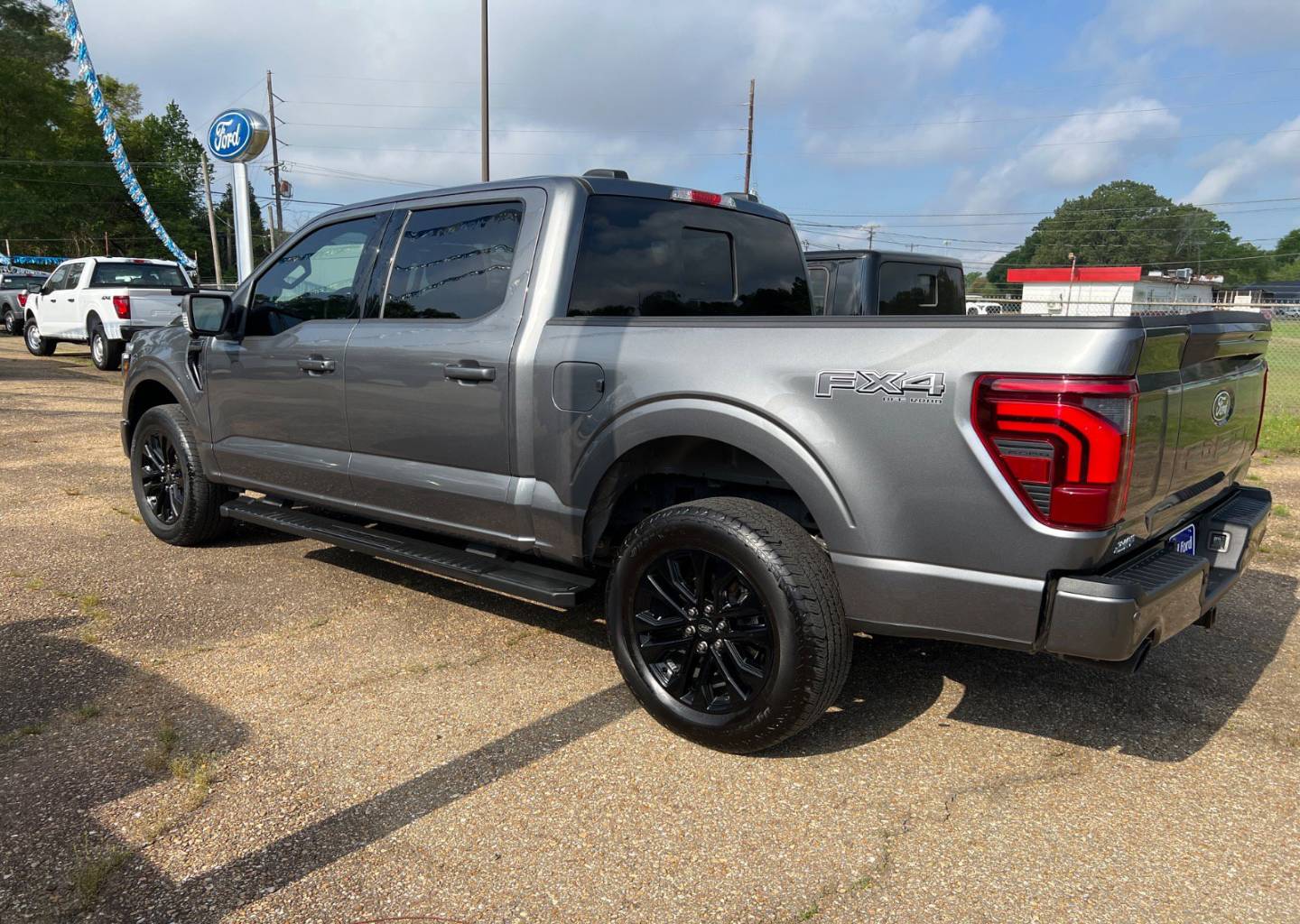 2025 Ford F-150 Lariat - Photo 7