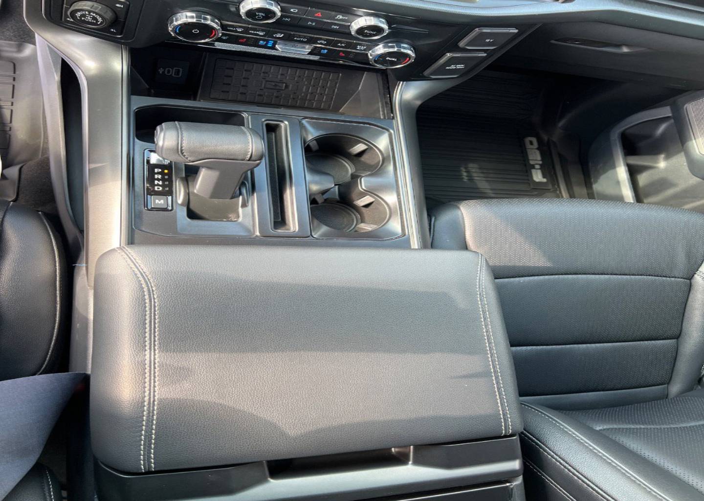 2025 Ford F-150 Lariat - Photo 15