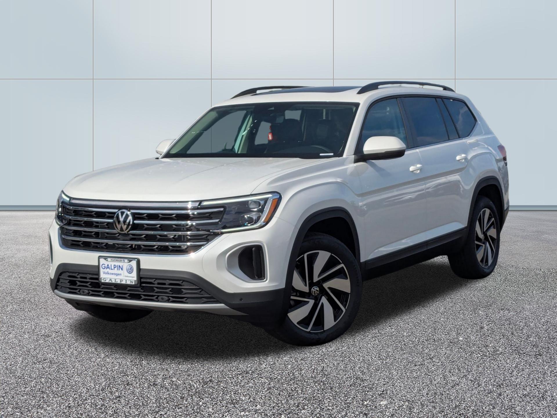New 2026 Volkswagen Atlas SE w/Technology