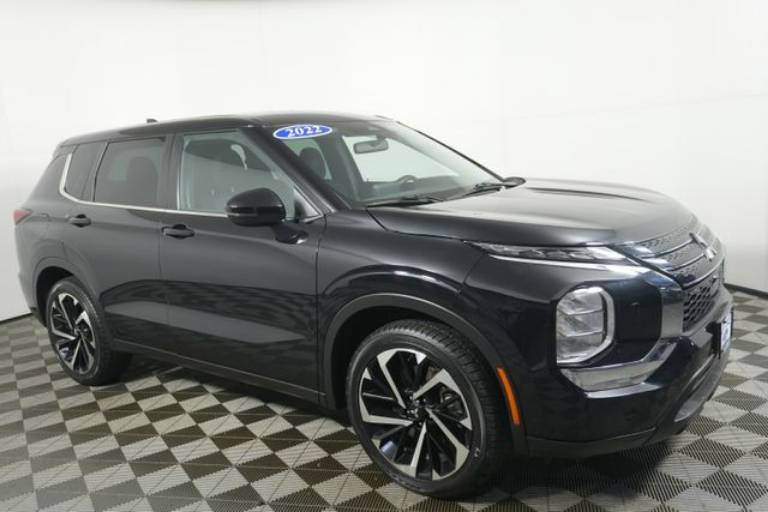 2022 Mitsubishi Outlander ES