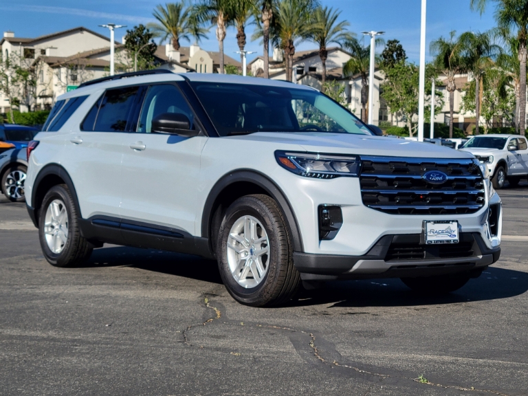 2026 Ford Explorer Active w/100A Pkg