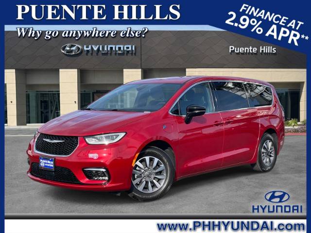 2025 Chrysler Pacifica Hybrid Select