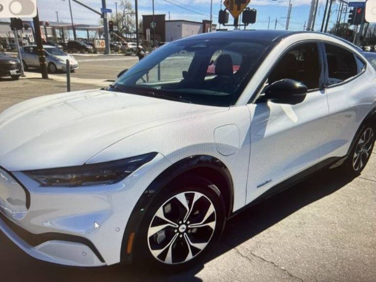 2022 Ford Mustang Mach-E Premium