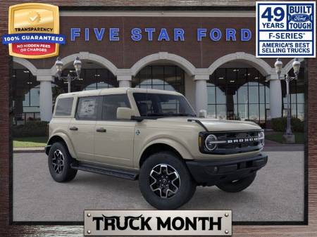 2026 Ford Bronco Outer Banks